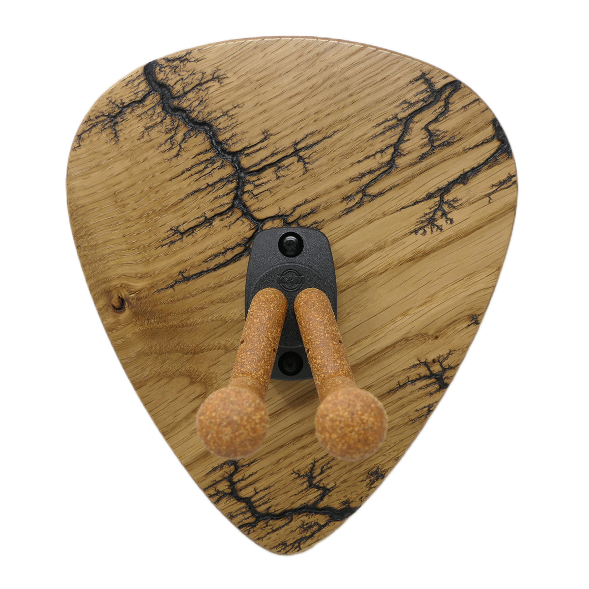 Gitarrenhalter aus Eiche mit Lichtenberg Gravur – DARK LINES FIVE Kork