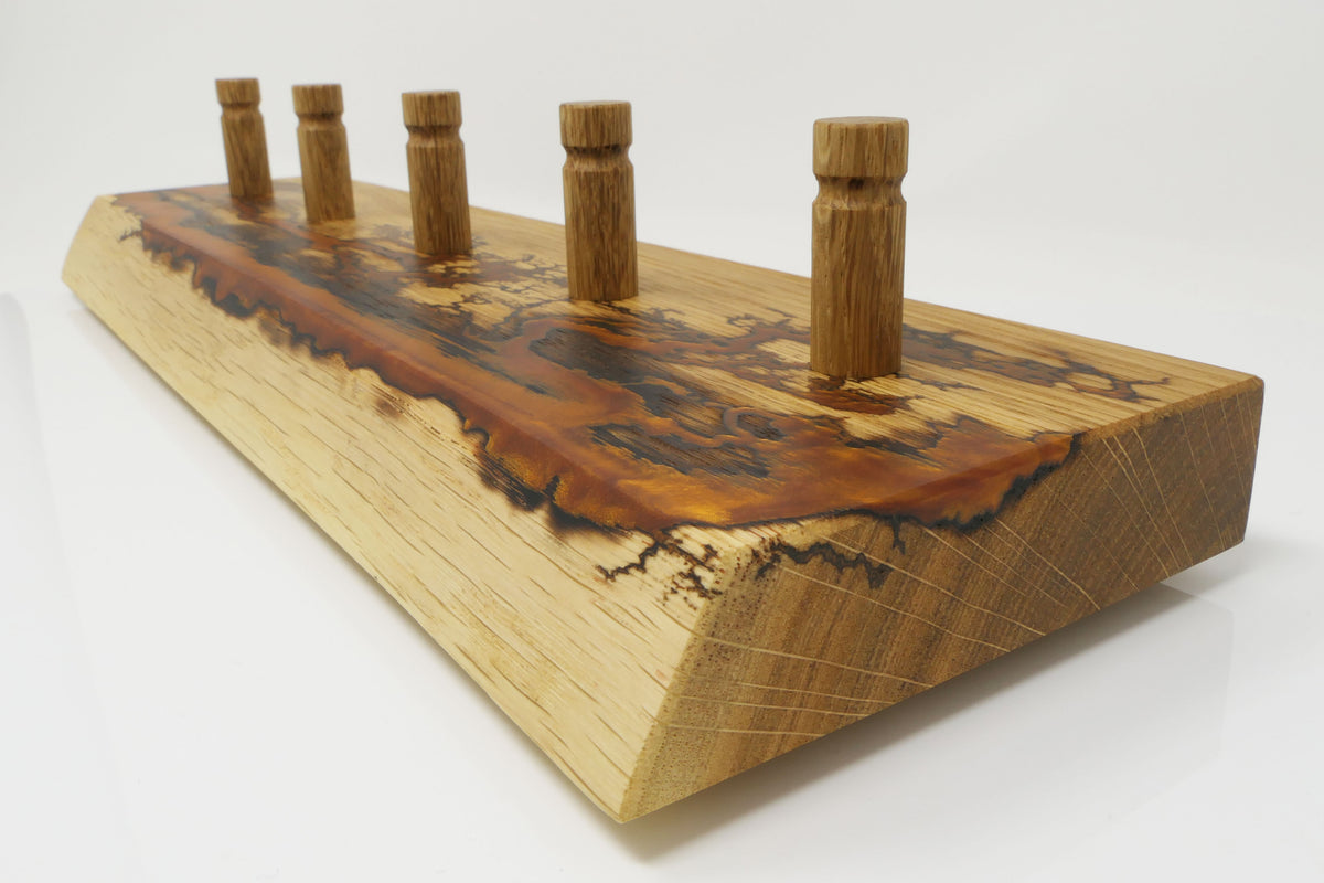 Schlüsselboard aus Eiche mit fünf Eichenhaken, Waldkante und Flame Copper