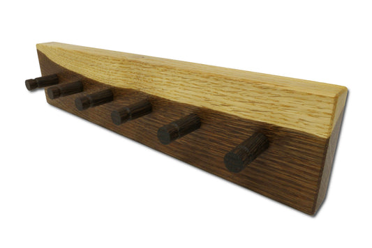 Schlüsselboard aus Räuchereiche mit Splintholz und sechs Holzhaken